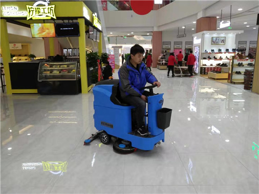 优尼斯洗地机使用方法
