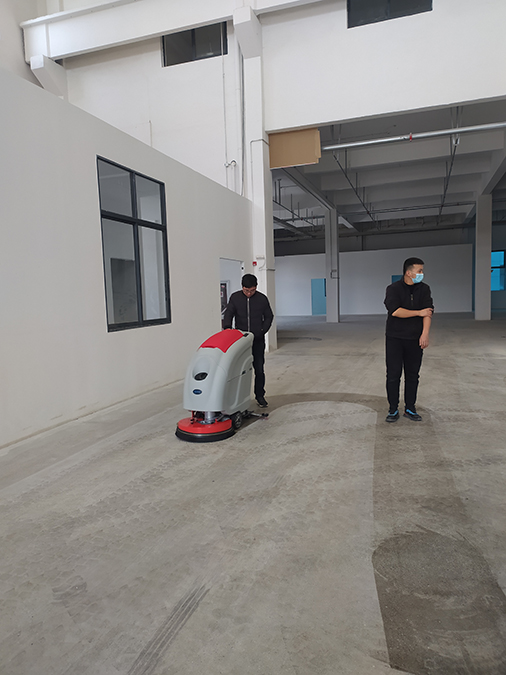工厂车间用手推式洗地机优尼斯